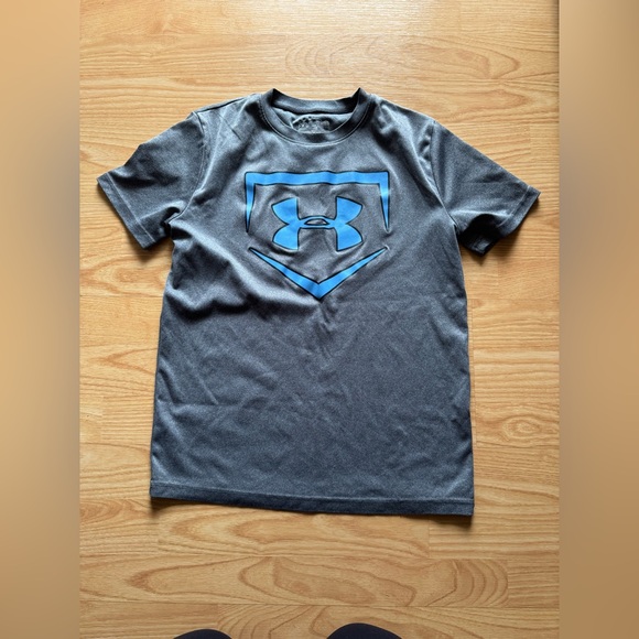 Under Armour Other - Boys Under Armour Performance Graphic Tee
